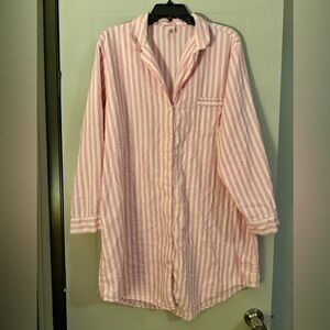 Victoria’s Secret long sleeve button down sleep shirt